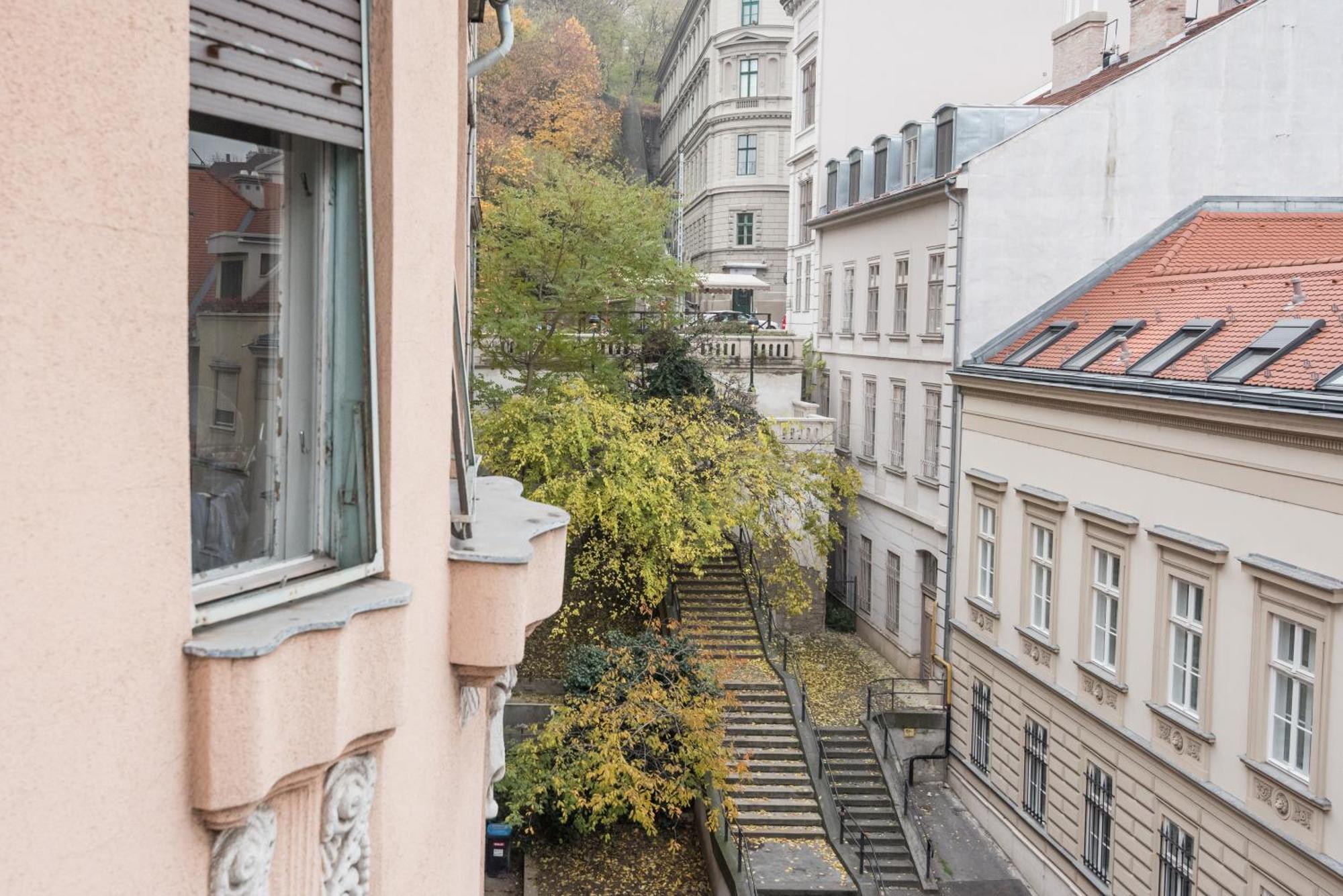 Apartman Newsunny At The Budacastle