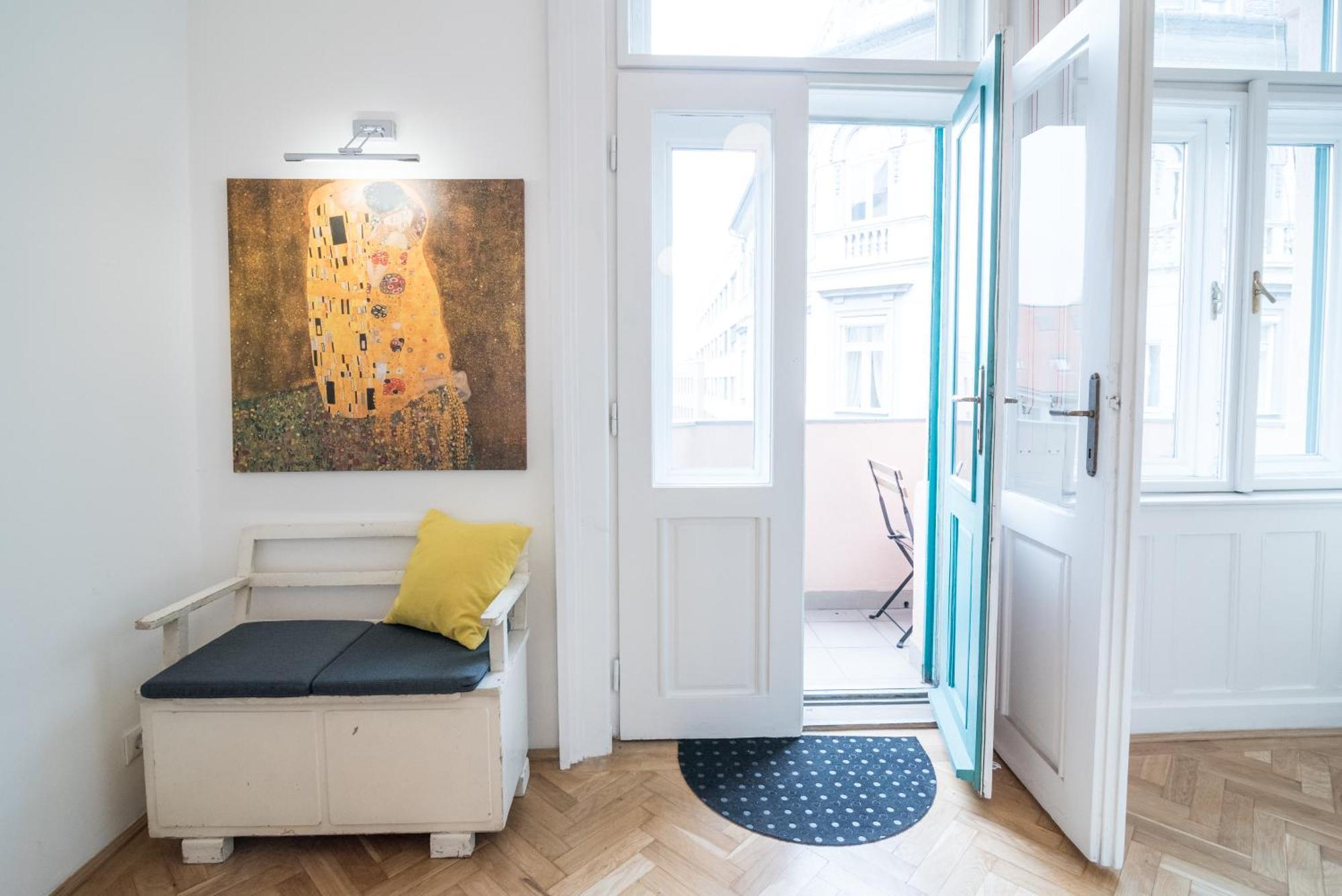 Newsunny At The Budacastle Apartamento *